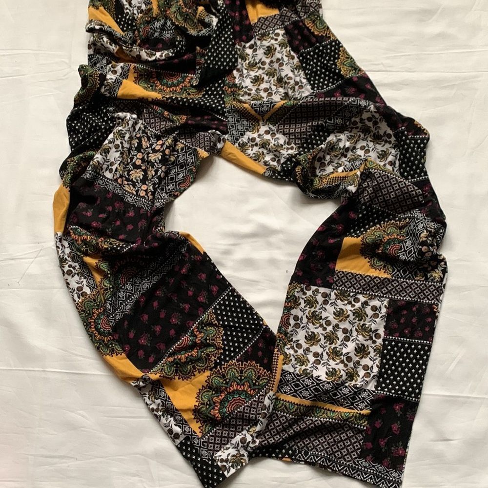 𝅺🌟nwt Bobbie Brooks Black/Multi Jumpsuit Romper⭐️ - Picture 6 of 7